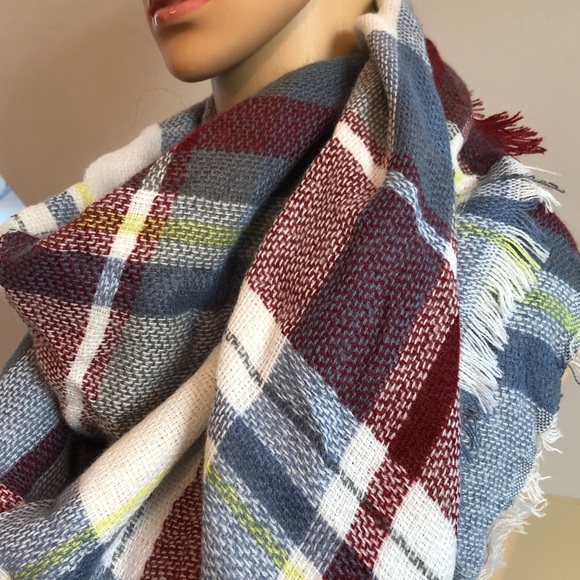 Plaid Blanket Scarf - Picture 4 of 6